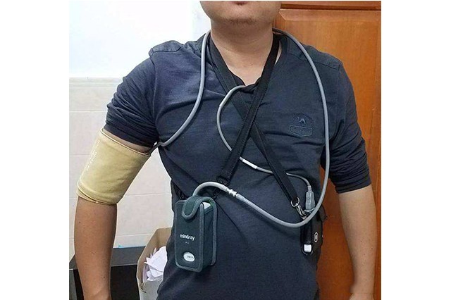 動(dòng)態(tài)心電圖儀